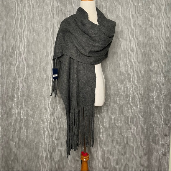 Lucky Brand oversized fringed scarf - Picture 3 of 7